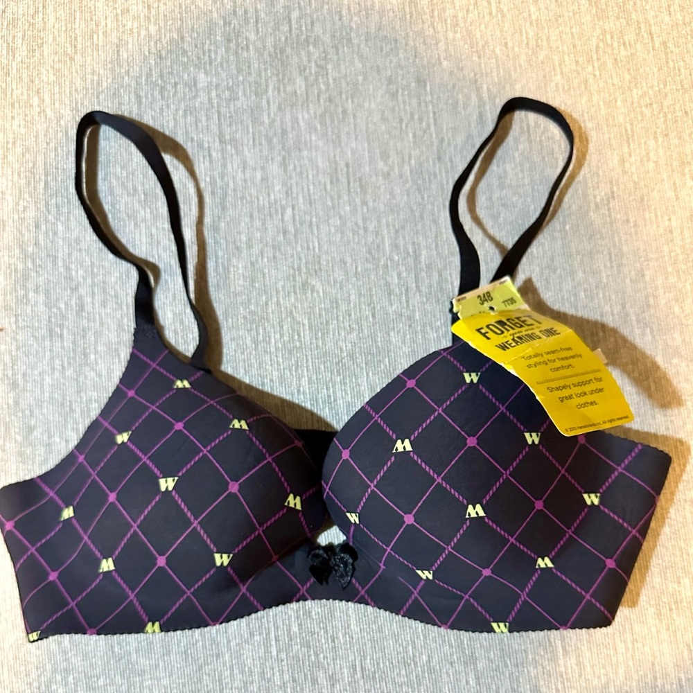 Stylish Women's WonderBra - 34B NWT